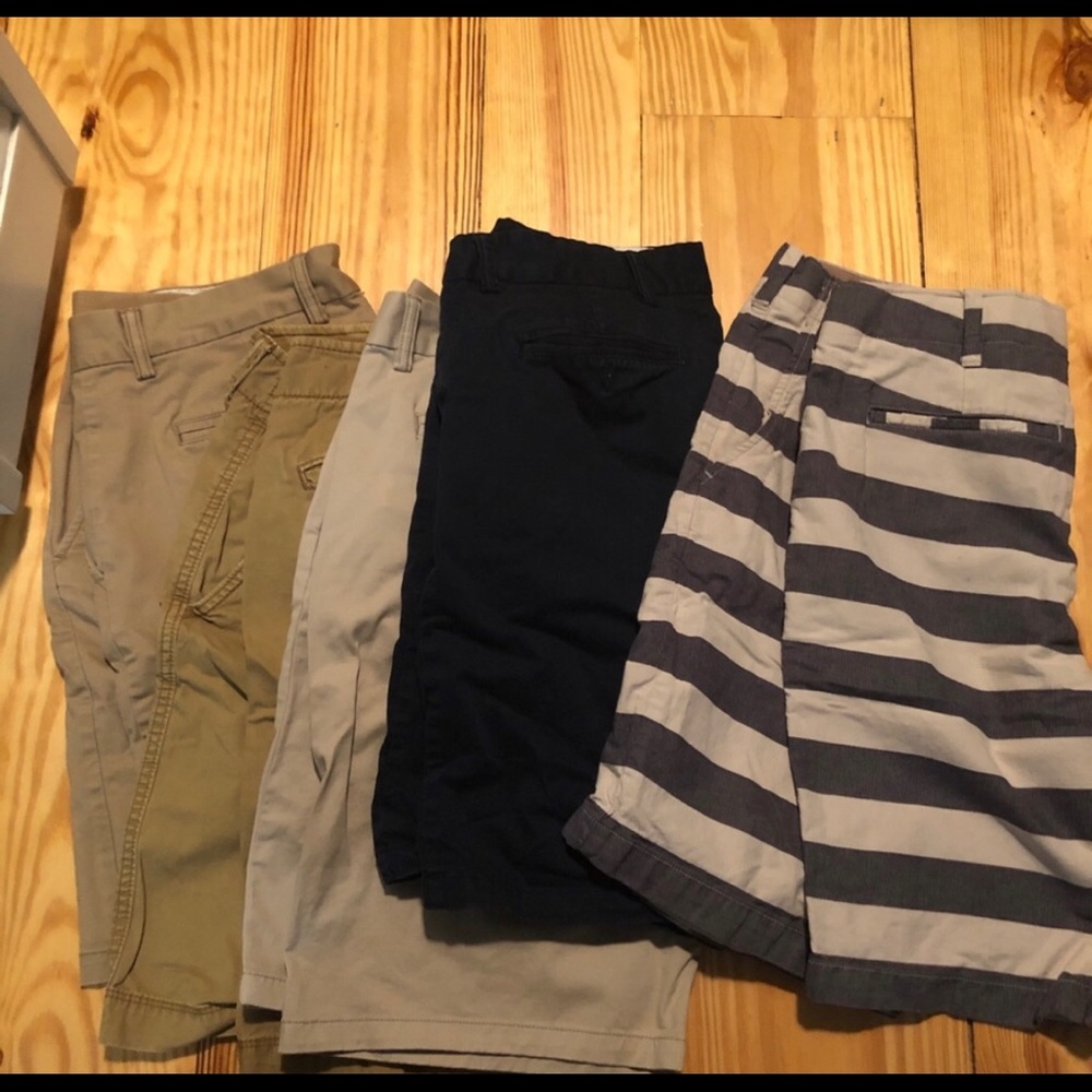 Lot of 5 pairs of men’s shorts